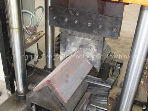 CNC angle steel bending machine