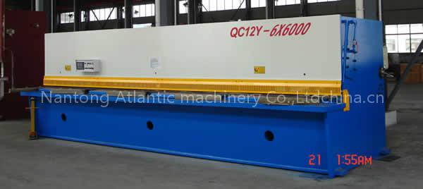 CNC shearing machine