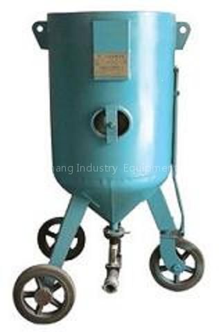 Manual controlled blast machine