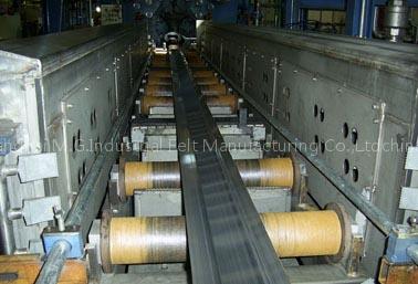 roller covers for extrusion handling systems