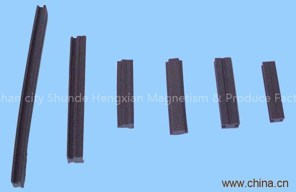 Magnetic strip