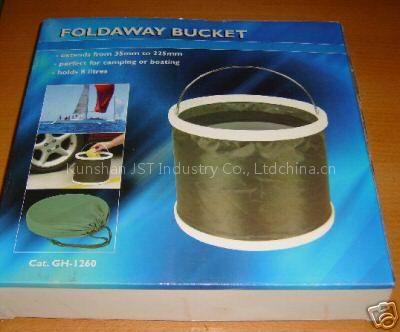 Folding bucket