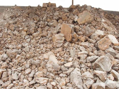calcium aluminate