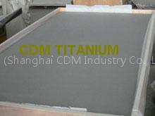 Titanium plate and titanium sheet