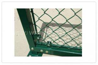 Woven wire mesh fencing