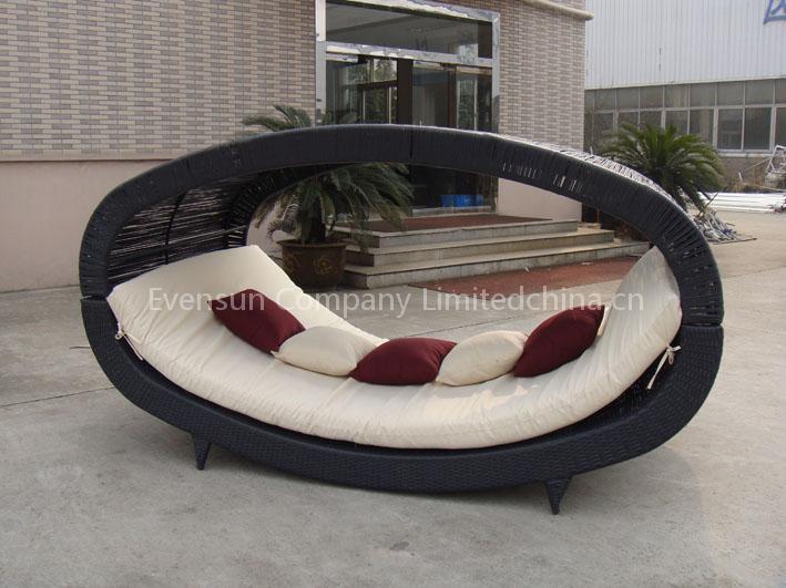 rattan bed
