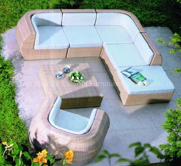 Wicker/rattan sofa