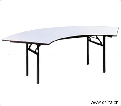 Banquet table