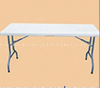 Plastic Folding Table 02
