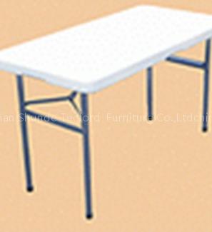 Plastic Folding Table 01