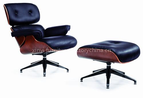 Eames Lounge chair