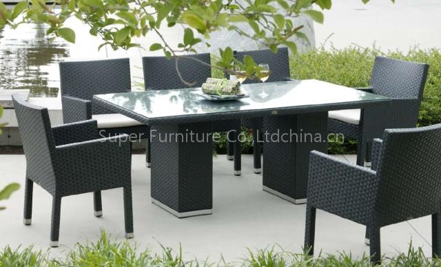 Casa Madrid Dining Set