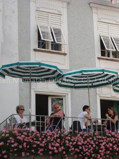 Deluxe Beach Umbrella