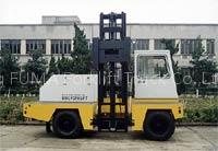 SIDE FORKLIFT TRUCK