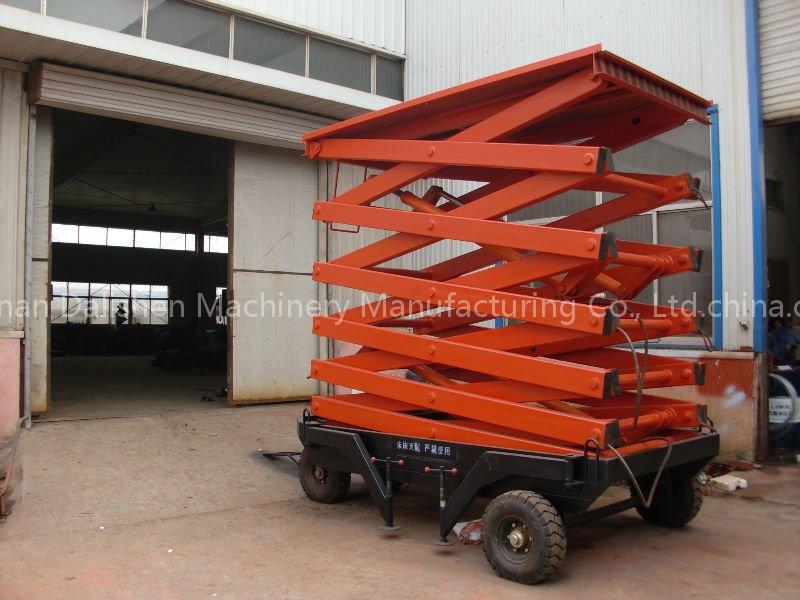 four-wheel scissor lift