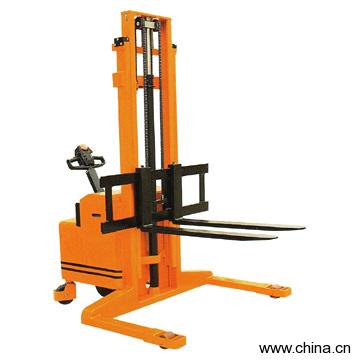Electric Straddle Stacker