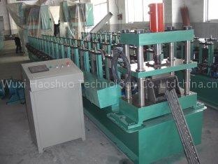 Rack roll forming machine