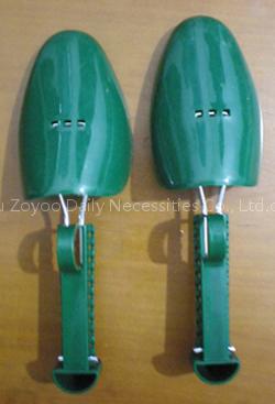 plastic shoe stretcher