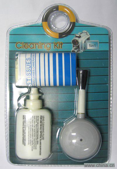 Deluxe Lens and Camera Cleaning Kit