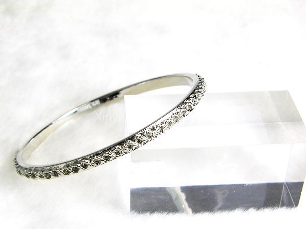 Diamond drill bit bangle