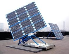 Solar tracking control system
