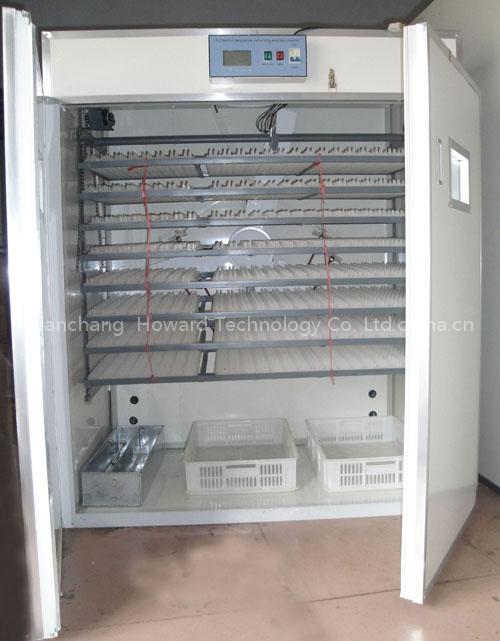 incubator for hatching chicken eggs