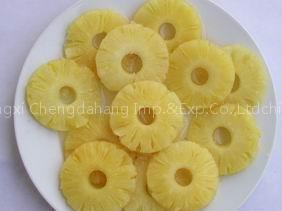 canned pineapple